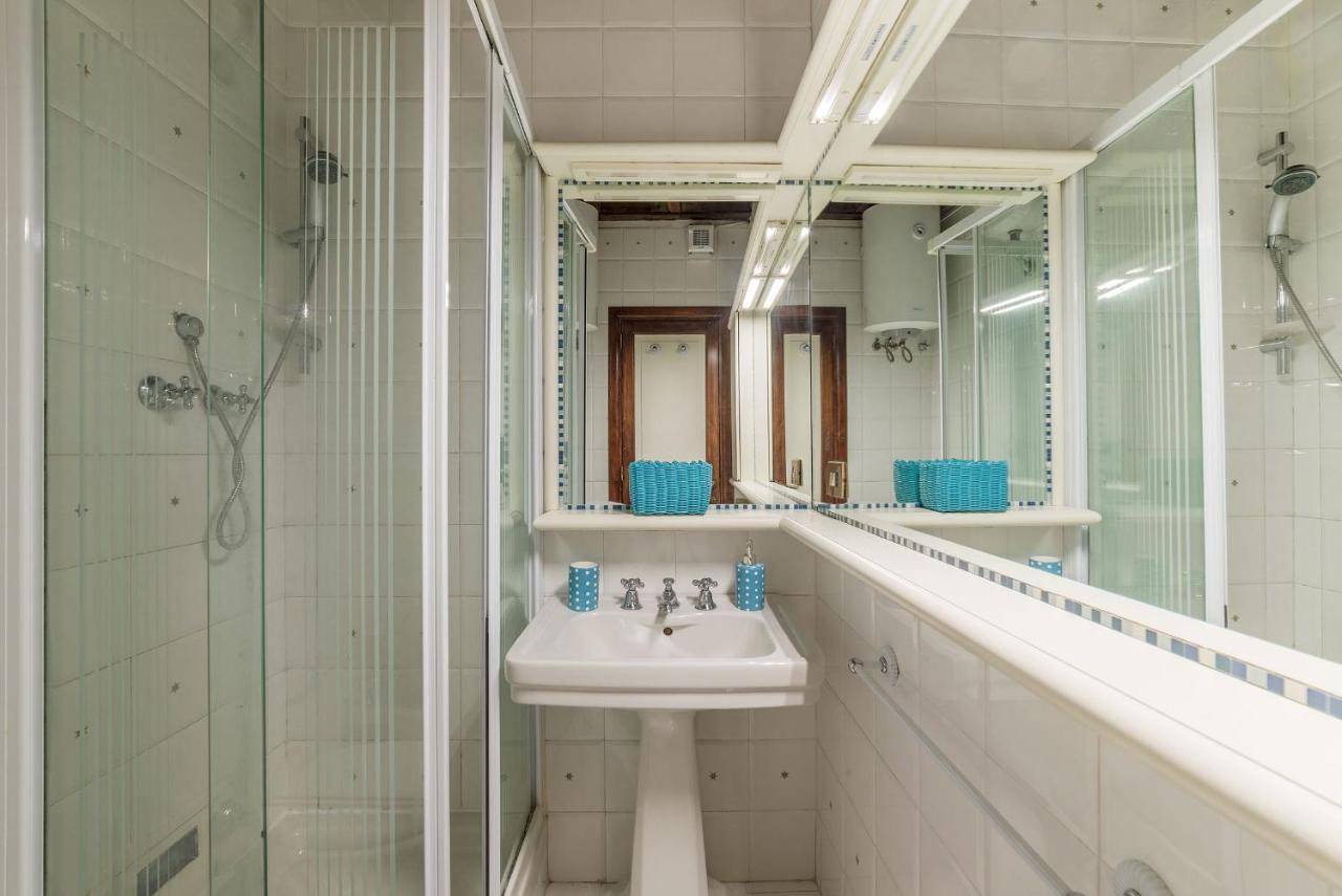 Colosseo Modern Apartment Roma Eksteriør bilde